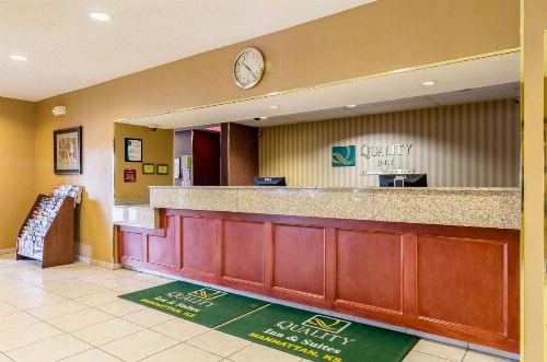 Quality Inn & Suites Manhattan image 2