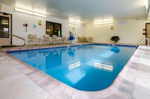 Quality Inn & Suites Manhattan image 4